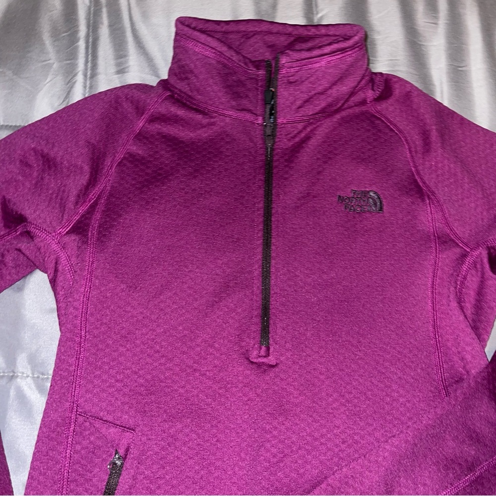 North Face Pullover - image 4